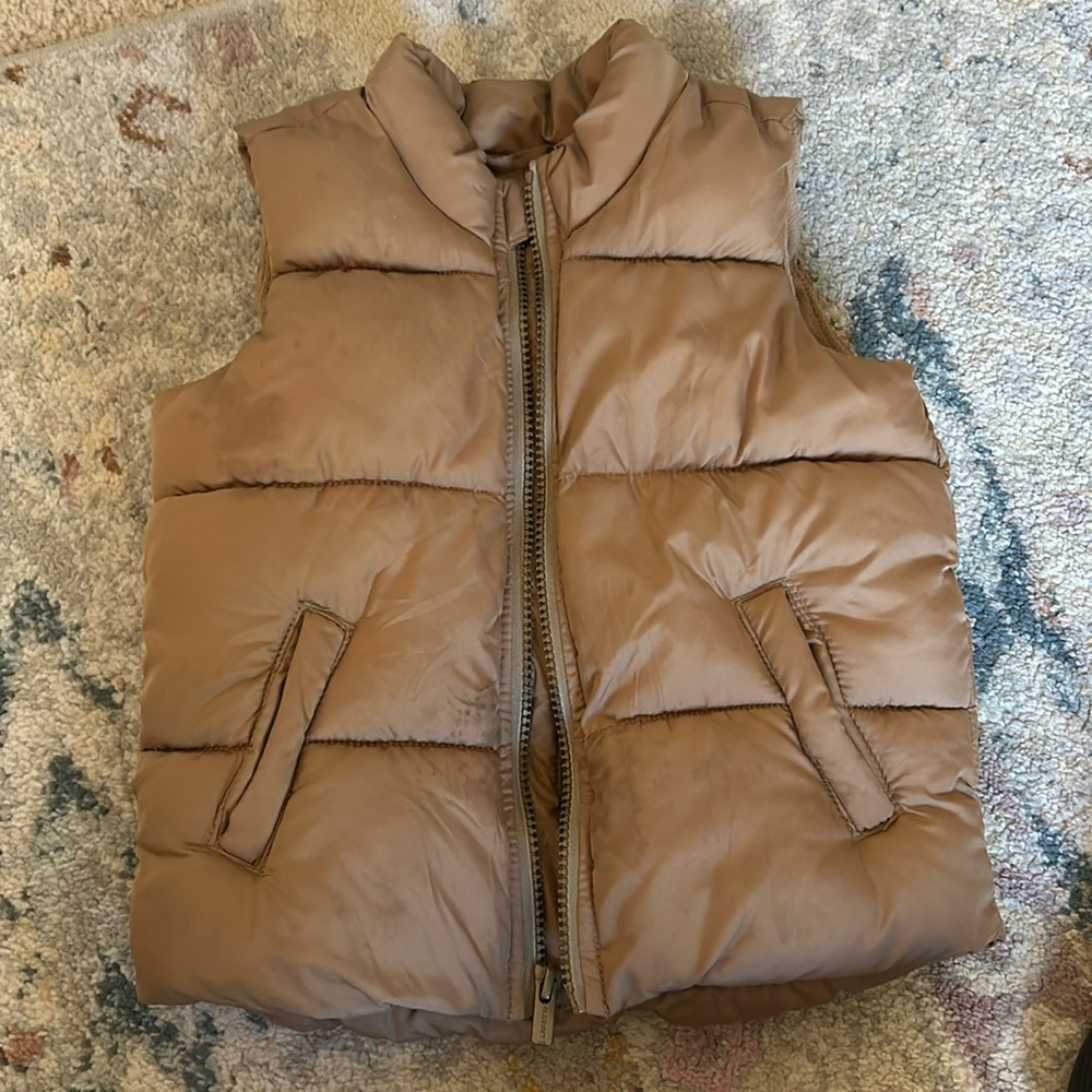 Old navy kids puffer vest